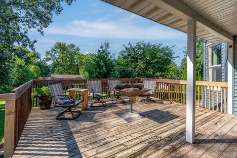 Tiny photo for 1821 Central Avenue, Bettendorf, IA 52722 (MLS # 12735752)