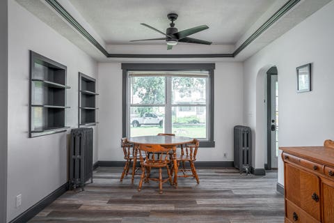Tiny photo for 1821 Central Avenue, Bettendorf, IA 52722 (MLS # 12735752)