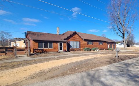 Property photo of 104 n east avenue, amboy, IL 61310