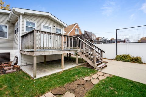 Tiny photo for 11305 S Central Park Avenue, Chicago, IL 60655 (MLS # 12527396)