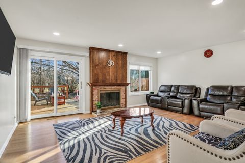 Tiny photo for 1566 Anderson Lane, Buffalo Grove, IL 60089 (MLS # 12545125)