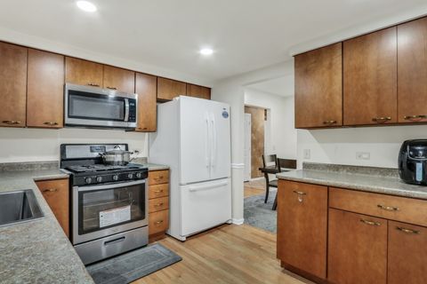 Tiny photo for 1566 Anderson Lane, Buffalo Grove, IL 60089 (MLS # 12545125)