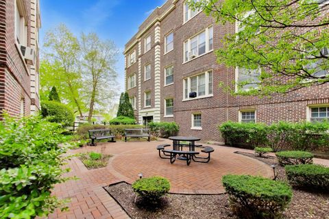 Tiny photo for 443 N Lombard Avenue #2, Oak Park, IL 60302 (MLS # 12621951)