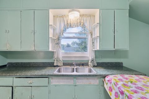 Tiny photo for 201 N Hinkley Avenue, Rockford, IL 61101 (MLS # 12455726)