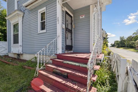 Tiny photo for 201 N Hinkley Avenue, Rockford, IL 61101 (MLS # 12455726)