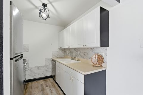 Tiny photo for 2 E Dundee Quarter Drive #B201, Palatine, IL 60074 (MLS # 12587516)