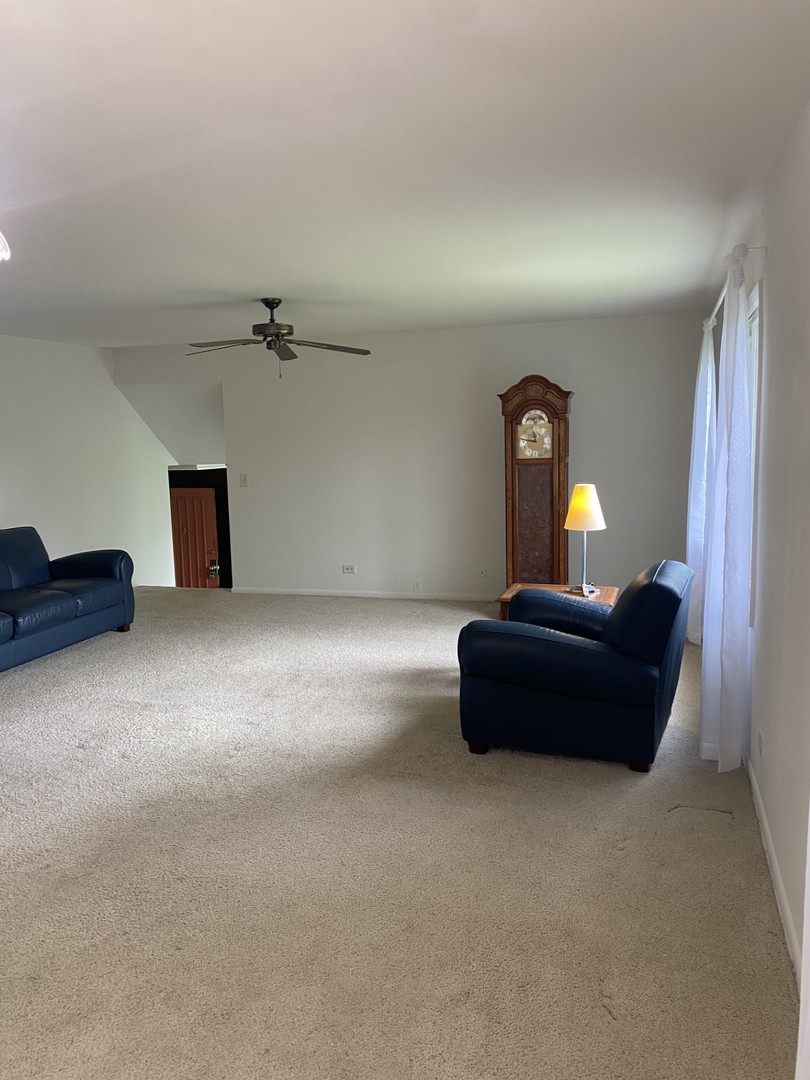6013 Ridgeway Drive