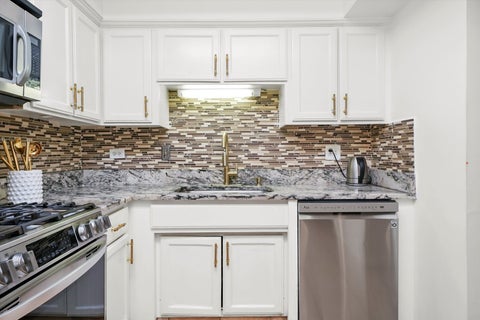 Tiny photo for 5800 W 105th Street #2C, Oak Lawn, IL 60453 (MLS # 12689677)