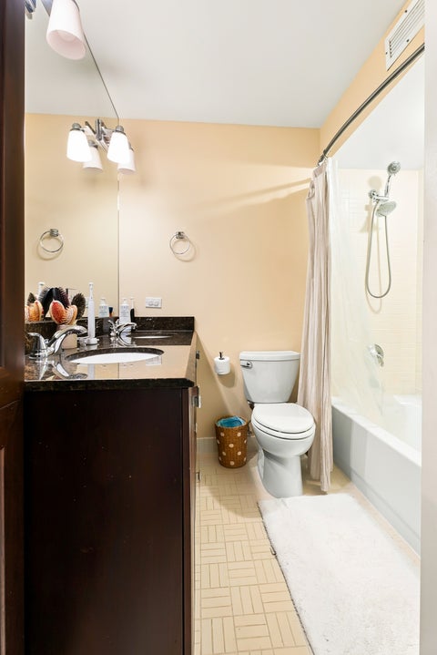Tiny photo for 2100 N Lincoln Park W PARK #5EN, Chicago, IL 60614 (MLS # 12790001)