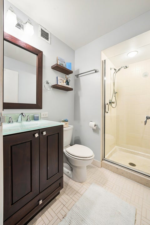 Tiny photo for 2100 N Lincoln Park W PARK #5EN, Chicago, IL 60614 (MLS # 12790001)