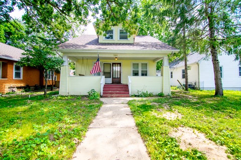 Tiny photo for 984 S POPLAR Avenue, Kankakee, IL 60901 (MLS # 12696150)