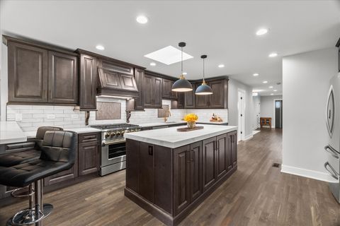 Tiny photo for 0S424 S Cadwell Avenue, Elmhurst, IL 60126 (MLS # 12325495)