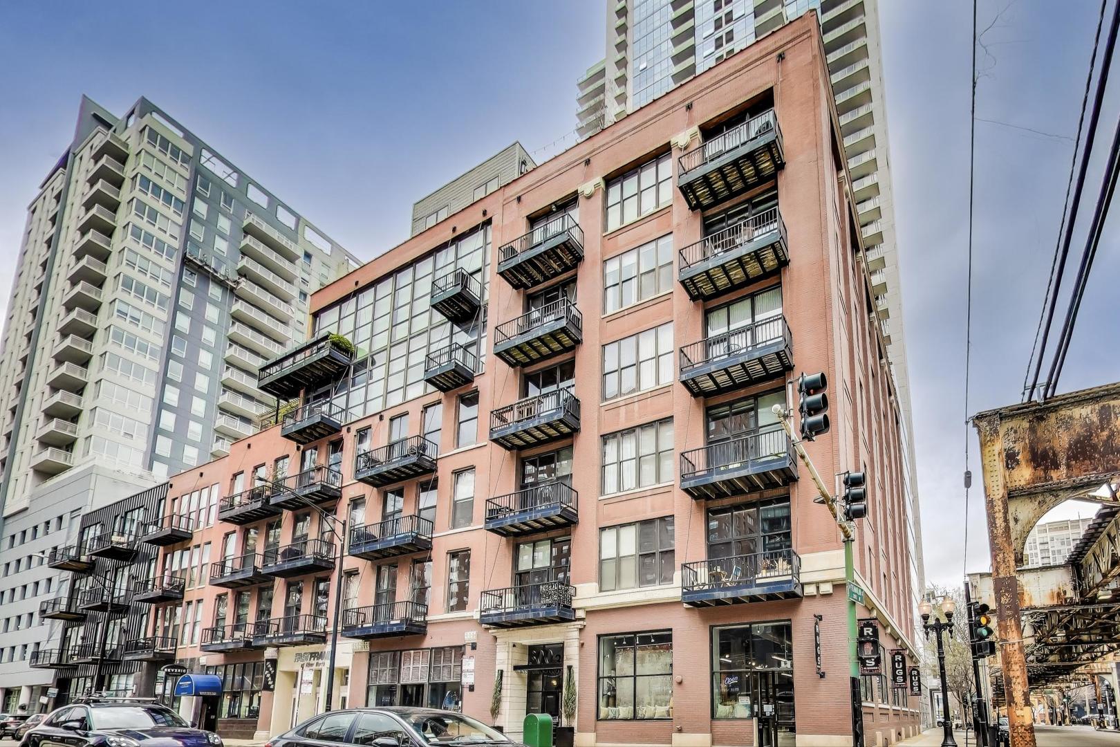 300 W Grand Avenue 503