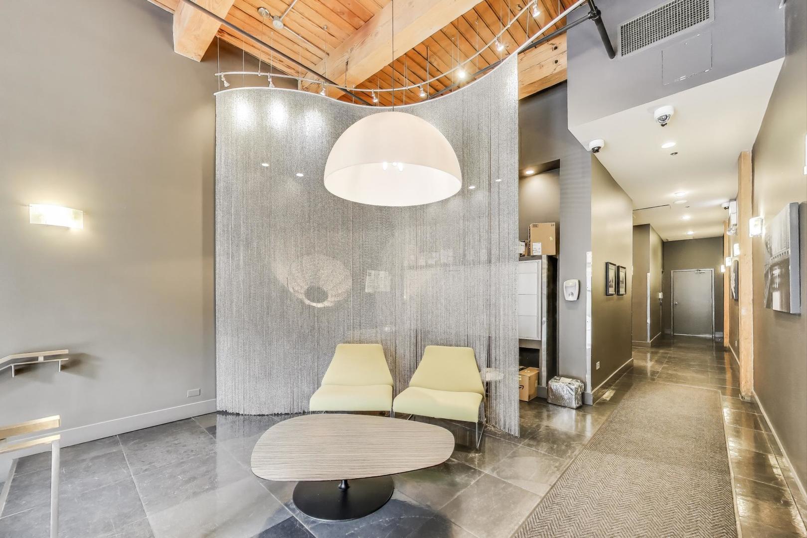 300 W Grand Avenue 503
