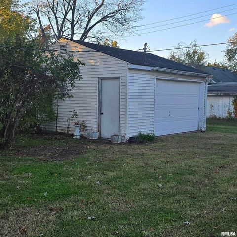 Tiny photo for 1317 W CHERRY Street, Herrin, IL 62948 (MLS # QC4269246)