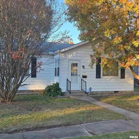 Tiny photo for 1317 W CHERRY Street, Herrin, IL 62948 (MLS # QC4269246)