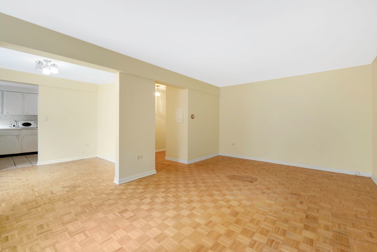 5220 Oakton Street 103