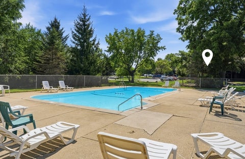 Tiny photo for 4602 W Northfox Lane #6, McHenry, IL 60050 (MLS # 12787228)