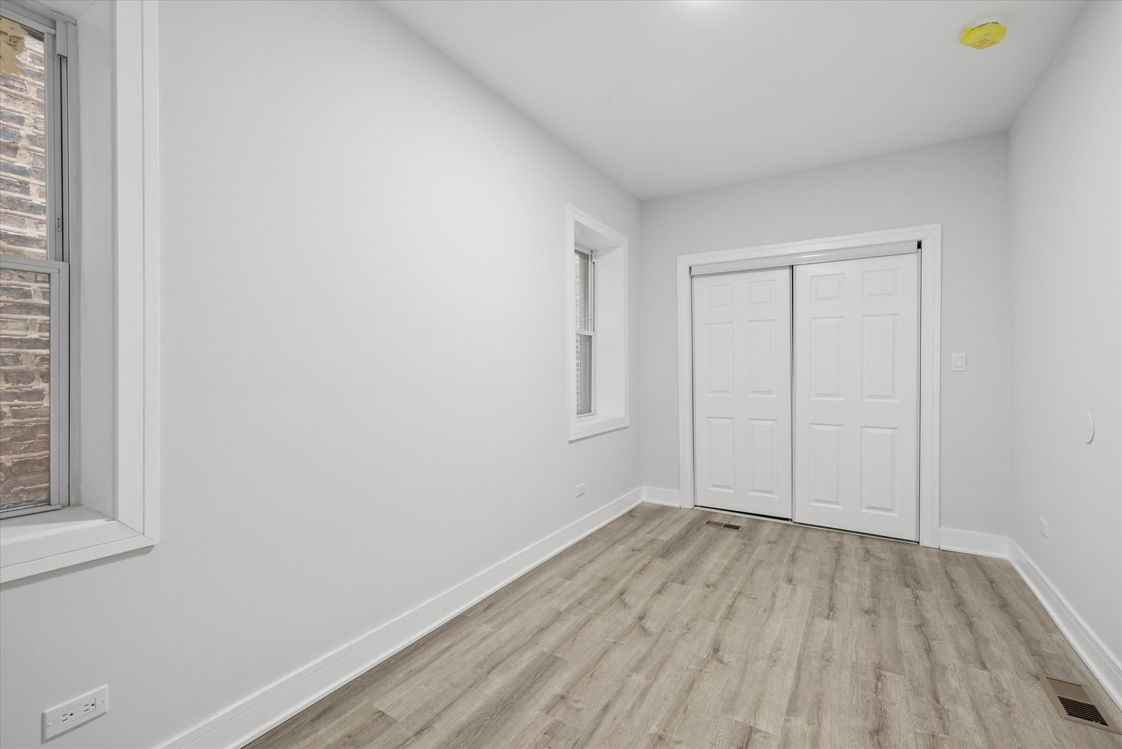 4044 W Kamerling Avenue 2