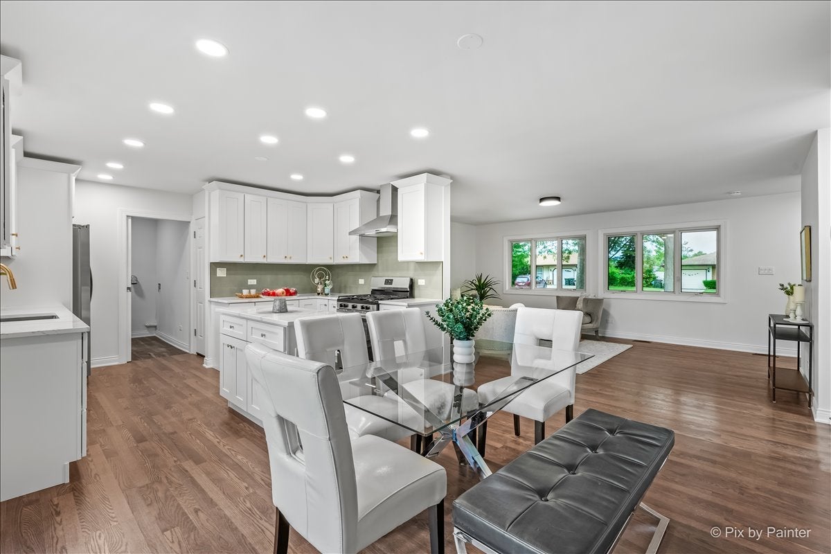 1059 Hickory Lane