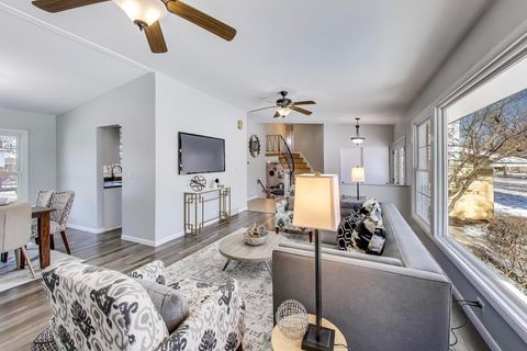 Tiny photo for 2002 N Eastwood Drive, Arlington Heights, IL 60004 (MLS # 12542896)