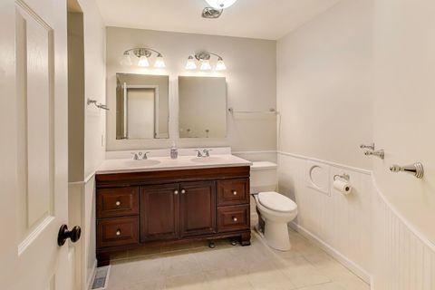 Tiny photo for 2002 N Eastwood Drive, Arlington Heights, IL 60004 (MLS # 12542896)