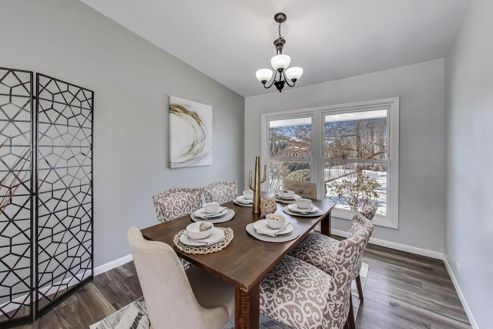 2002 N Eastwood Drive