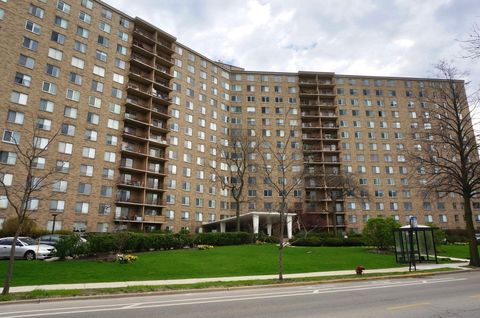 6833 N Kedzie Avenue 1209 Chicago IL 60645