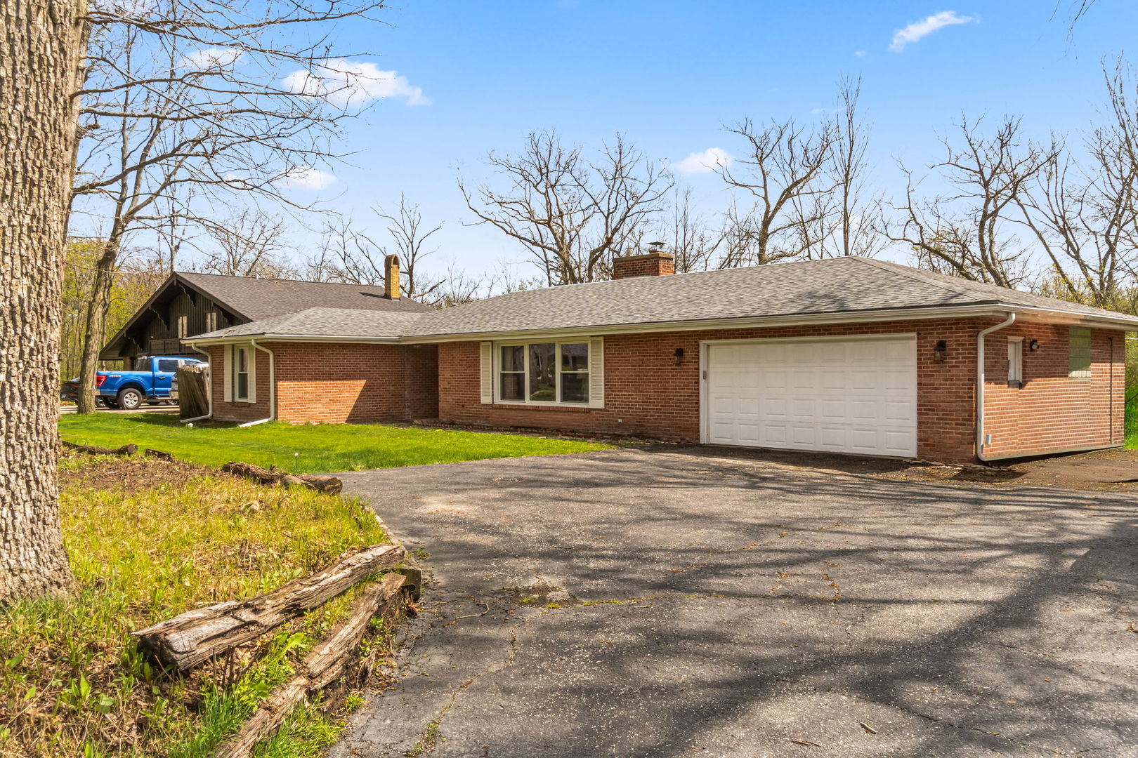 219 E Sheridan Road