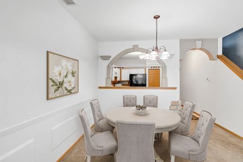 Tiny photo for 1244 Brookdale Drive #1244, Carpentersville, IL 60110 (MLS # 12530023)