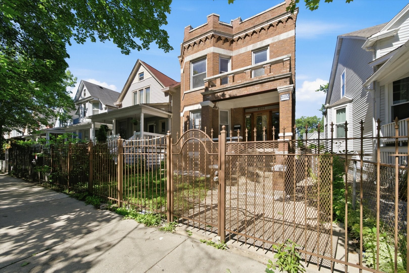 2324 N Central Park Avenue