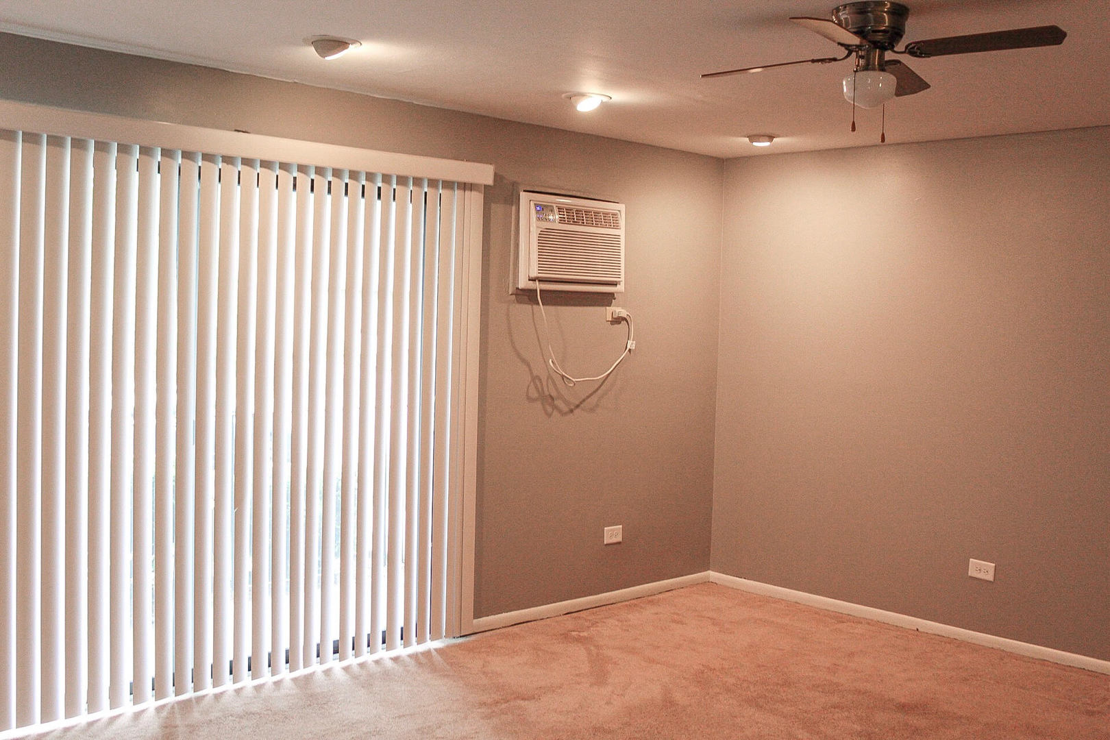 10504 S HIGHLAND Avenue 1A