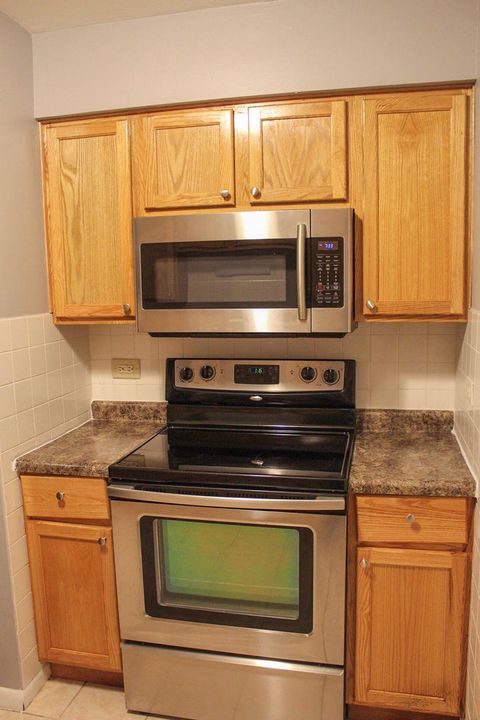 Tiny photo for 10504 S HIGHLAND Avenue #1A, Worth, IL 60482 (MLS # 12497506)