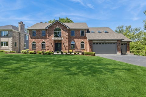 Photo of 1001 W ELLIS Street, Palatine, IL 60067 (MLS # 12718538)