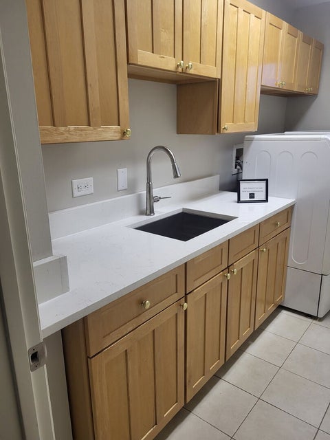 Tiny photo for 1001 W ELLIS Street, Palatine, IL 60067 (MLS # 12718538)