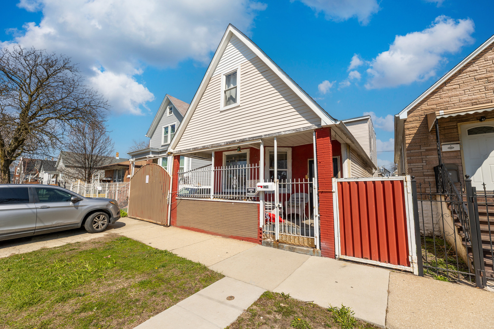 2248 W 50th Place