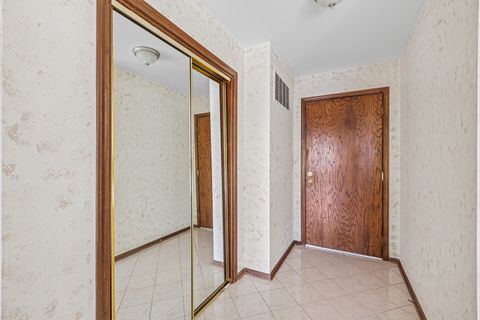 Tiny photo for 9500 N Washington Street #505, Niles, IL 60714 (MLS # 12543535)