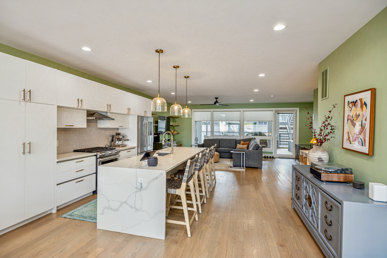 731 W 17th Street 1E