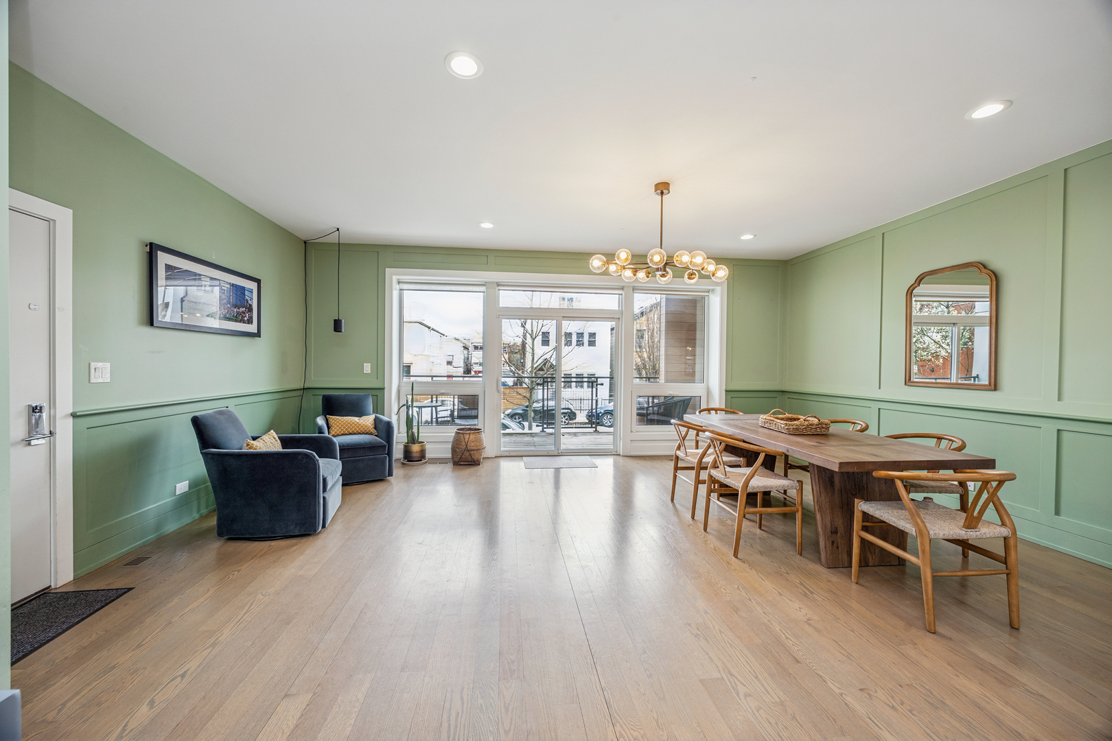 731 W 17th Street 1E