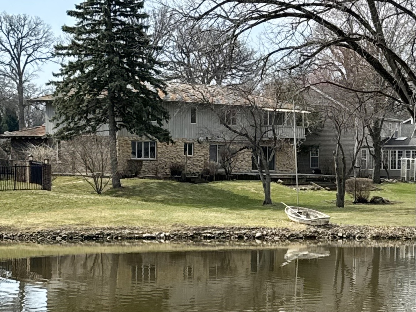 9 Buckingham Drive