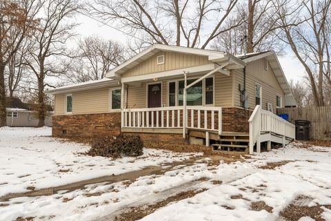 Tiny photo for 508 W Rigdon Street, Carbondale, IL 62901 (MLS # 12551867)
