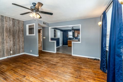 Tiny photo for 508 W Rigdon Street, Carbondale, IL 62901 (MLS # 12551867)