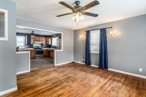 Tiny photo for 508 W Rigdon Street, Carbondale, IL 62901 (MLS # 12551867)