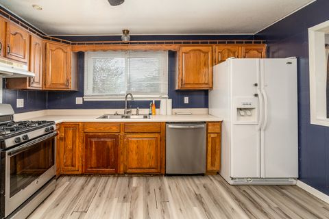 Tiny photo for 508 W Rigdon Street, Carbondale, IL 62901 (MLS # 12551867)