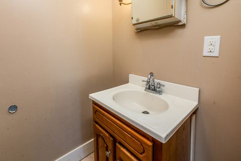 Tiny photo for 508 W Rigdon Street, Carbondale, IL 62901 (MLS # 12551867)