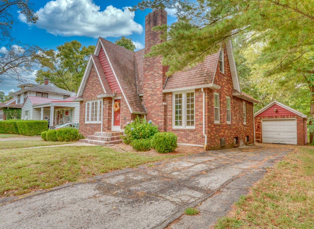 702 N 12th Street