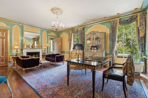 Tiny photo for 1355 N Astor Street, Chicago, IL 60610 (MLS # 12628484)