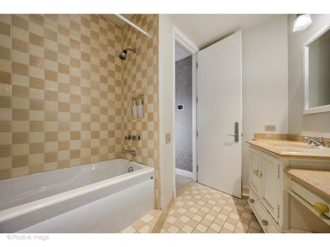 Tiny photo for 1811 N Howe Street, Chicago, IL 60614 (MLS # 12595802)