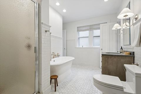Tiny photo for 507 W Briar Place #2, Chicago, IL 60657 (MLS # 12657306)