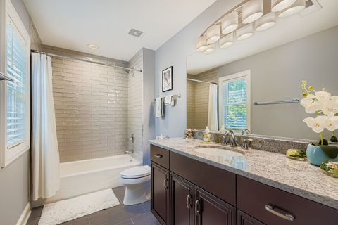 Tiny photo for 588 S Bryan Street, Elmhurst, IL 60126 (MLS # 12469591)